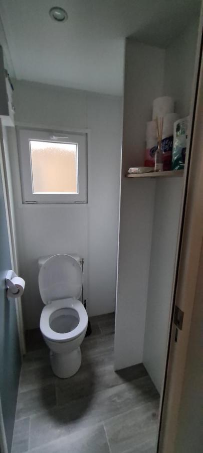 Mobilhome 2 Ch,1 Salon 40M2 De Charme Dans Camping *** Сен-Жюльен-ан-Борн Экстерьер фото